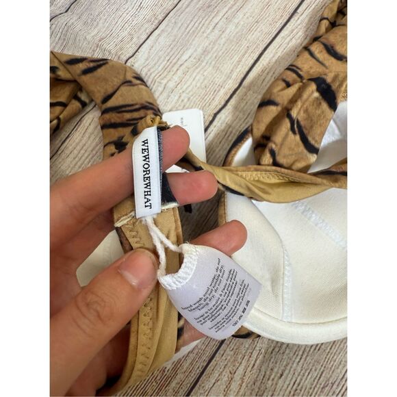 NWT WeWoreWhat Claudia Underwire Bikini Top Tiger Print Animal Size M - Picture 9 of 13